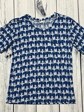 Kate Quinn Women’s Blue Elephant Print Short Sleeve Tee Size M